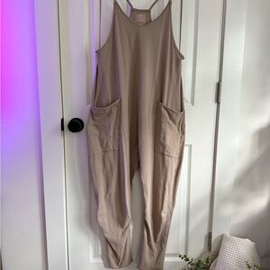 FP Movement Free People Hot Shot Onesie Size Small Mocha Latte Tan